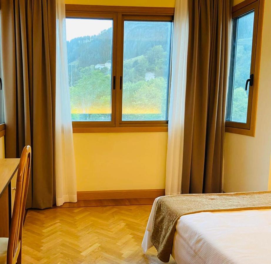 Hotel Asador Arriarte Éibar Екстериор снимка