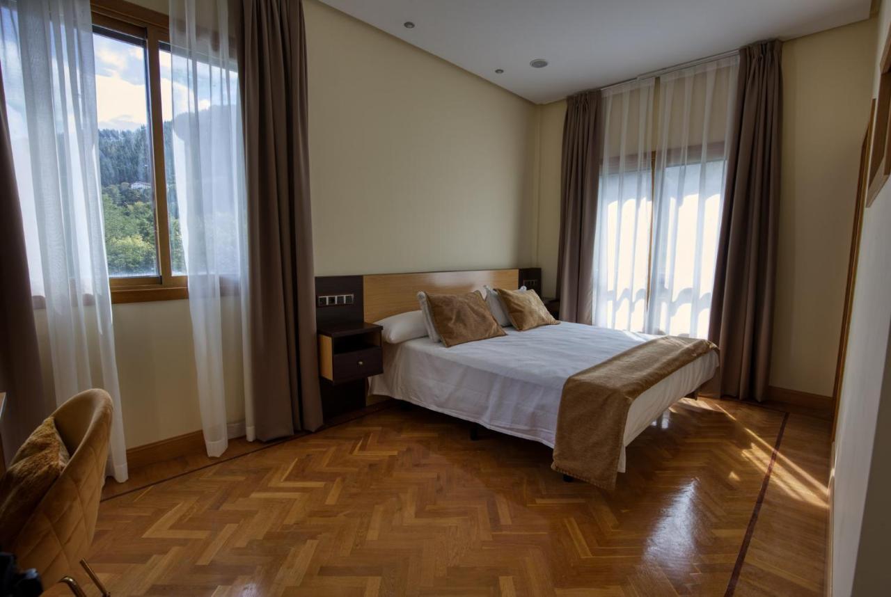 Hotel Asador Arriarte Éibar Екстериор снимка